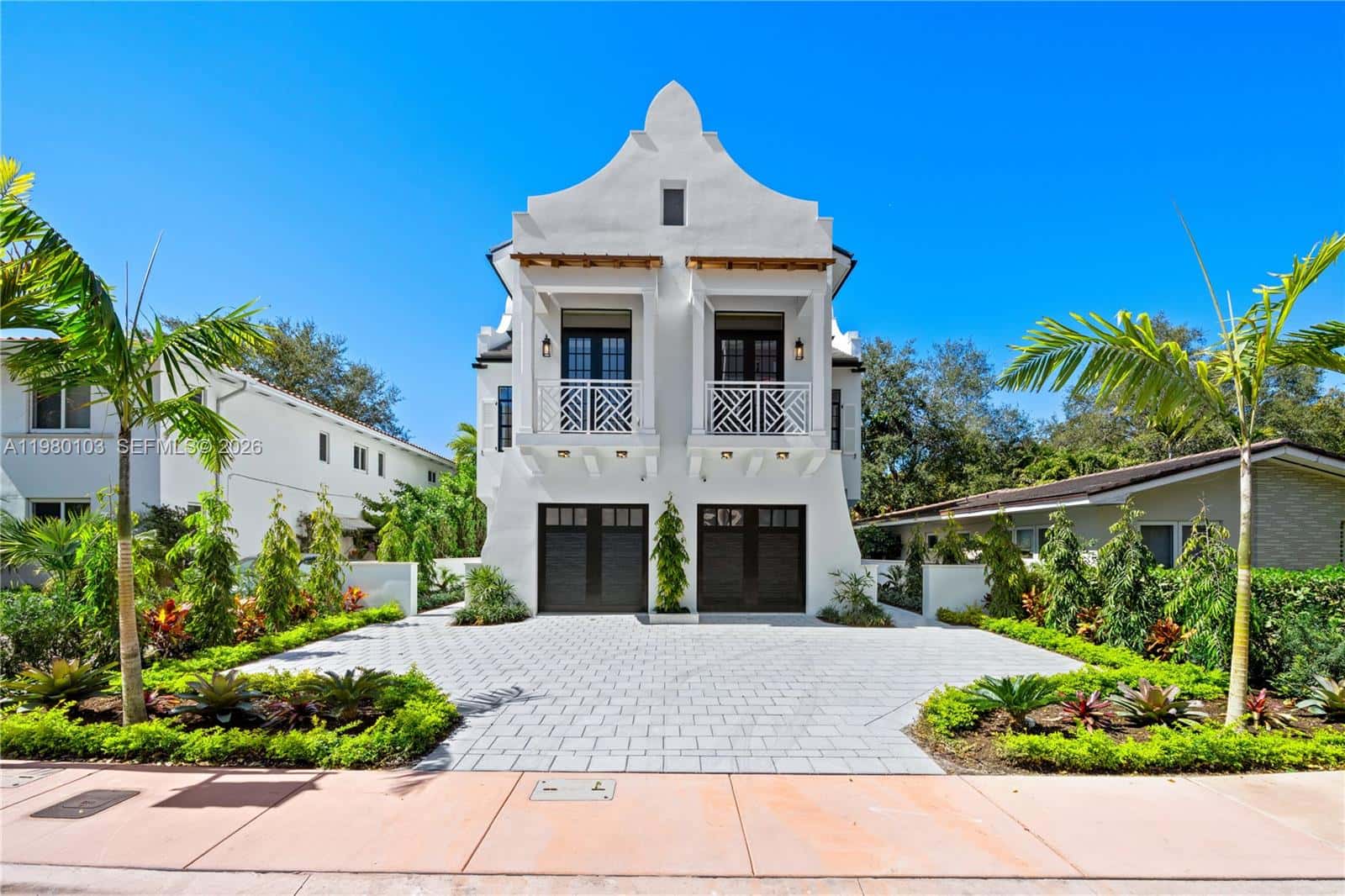 2710 S Le Jeune Rd, Coral Gables FL 33134