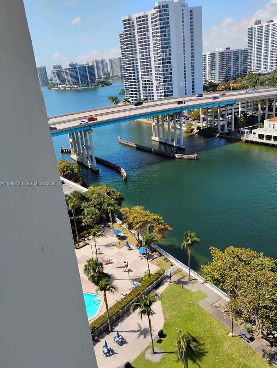 19390 Collins Ave # 1619, Sunny Isles Beach FL 33160