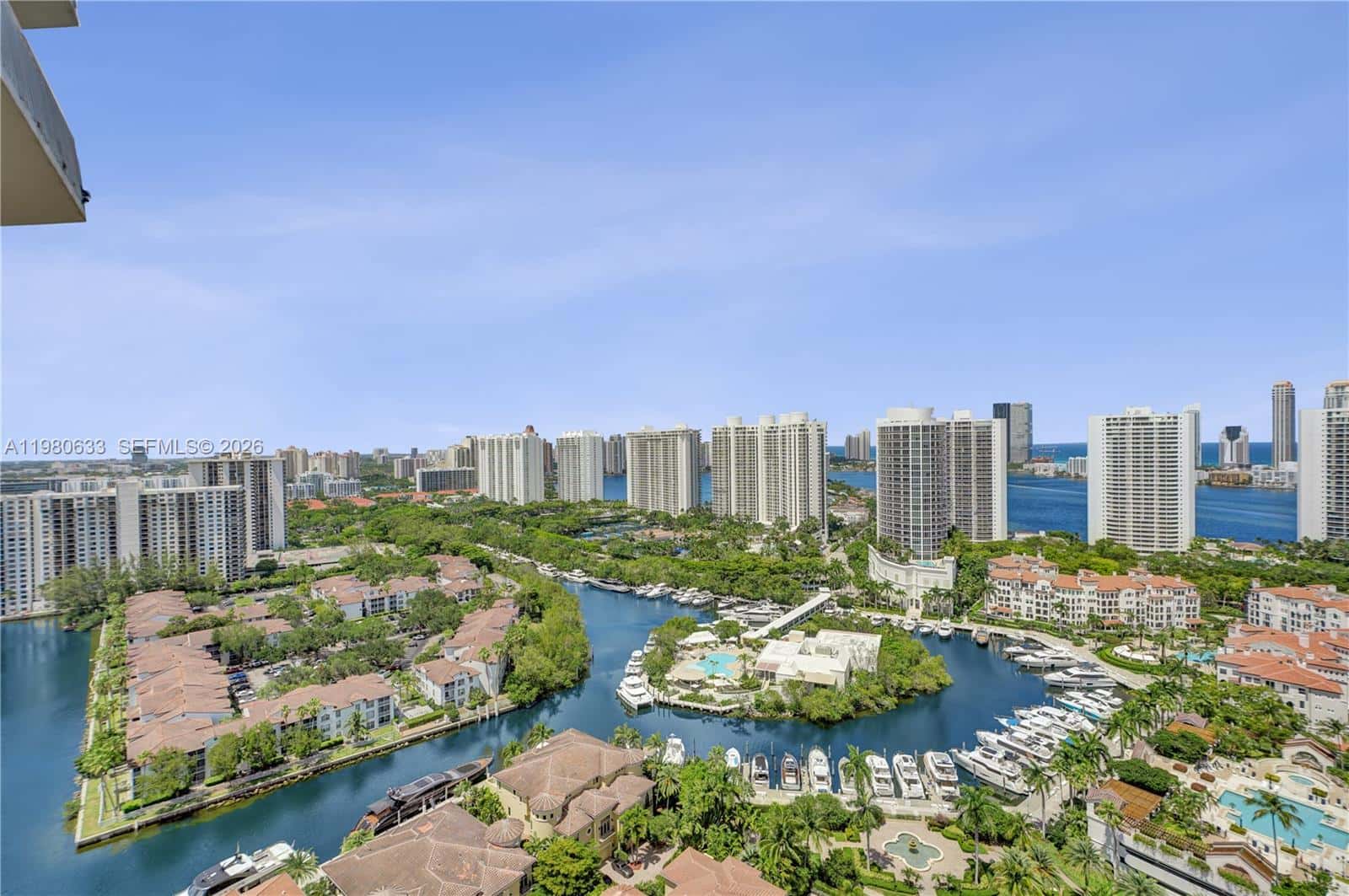 1000 W Island Blvd # 2908, Aventura FL 33160