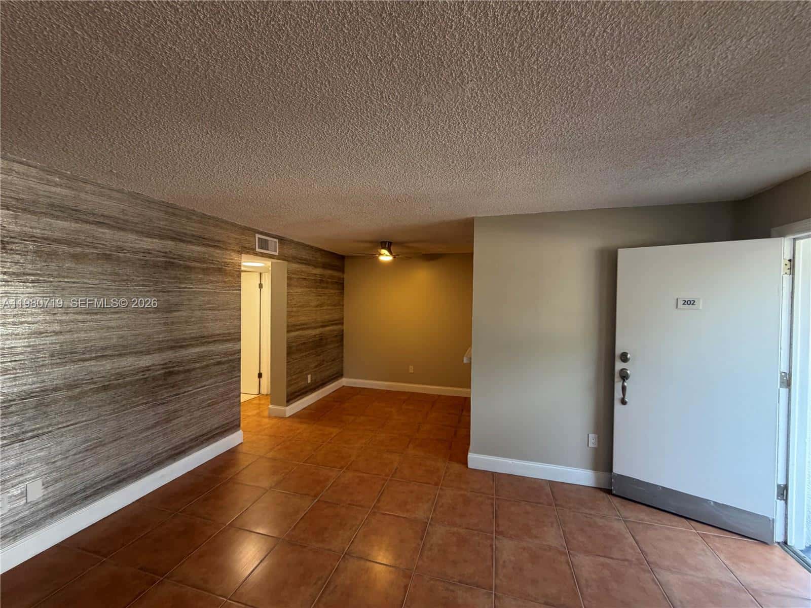 1801 S Treasure Dr # 202, North Bay Village FL 33141