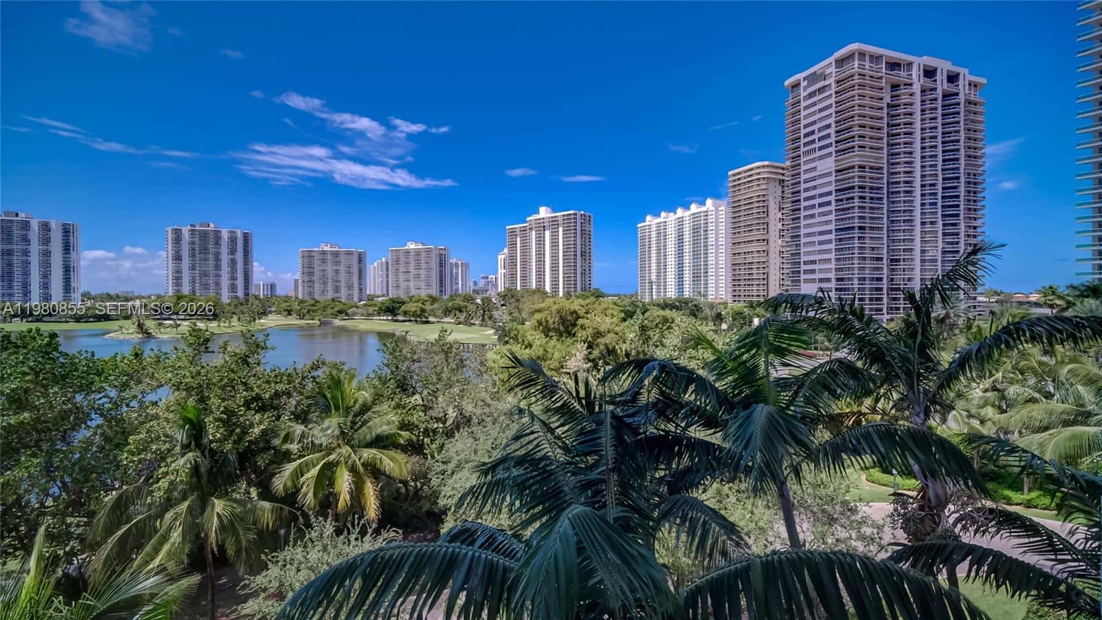 20000 E Country Club Dr # 512, Aventura FL 33180