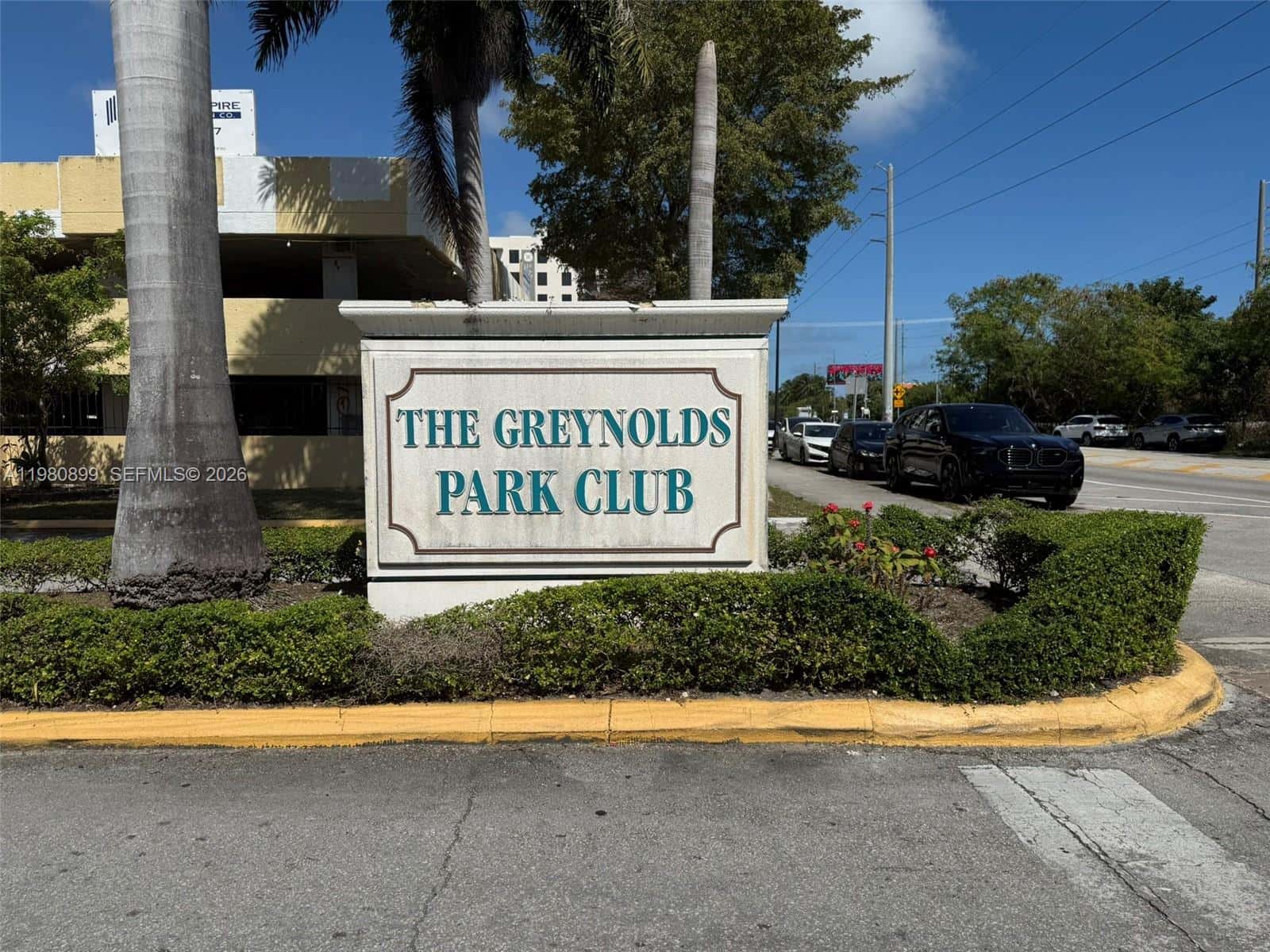 17890 W Dixie Hwy # 106, North Miami Beach FL 33160