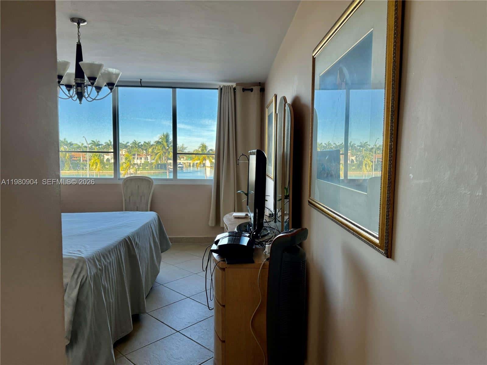 5005 Collins Ave # 304, Miami Beach FL 33140