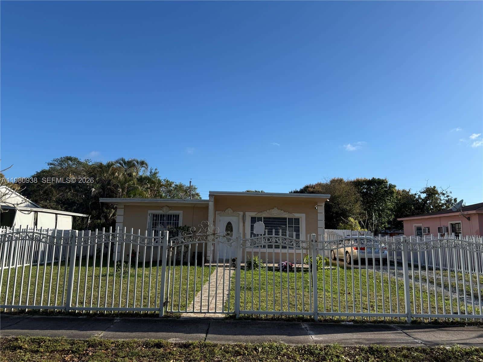 840 NW 130th St, North Miami FL 33168