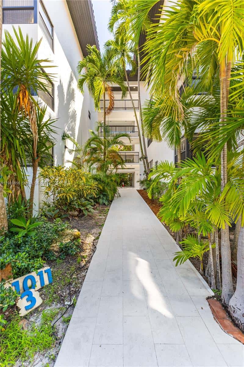 101 Ocean Lane Dr # 1013, Key Biscayne FL 33149