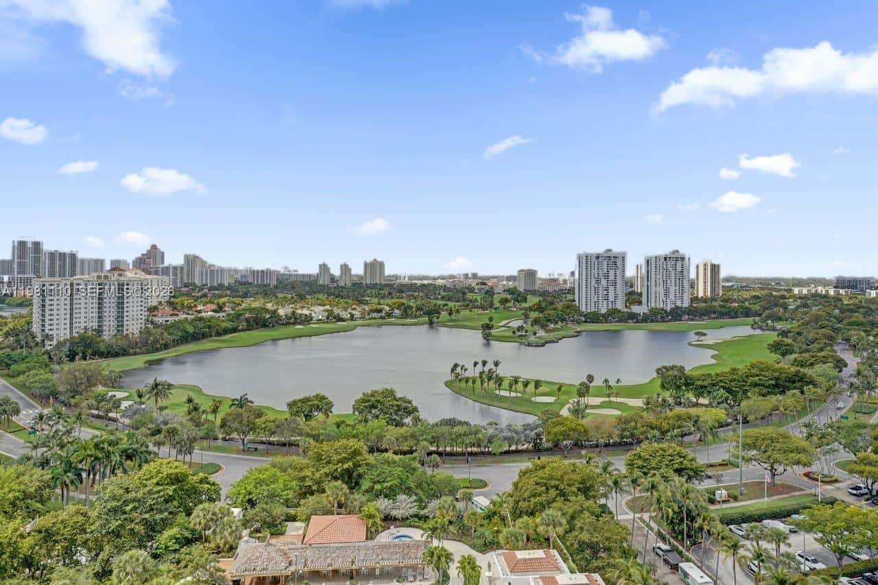 20281 E Country Club Dr # 1703, Aventura FL 33180