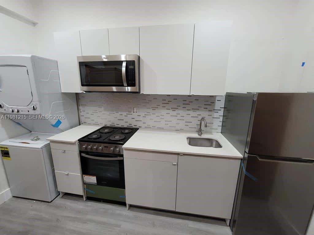 734 SW 4th St # 6, Miami FL 33130