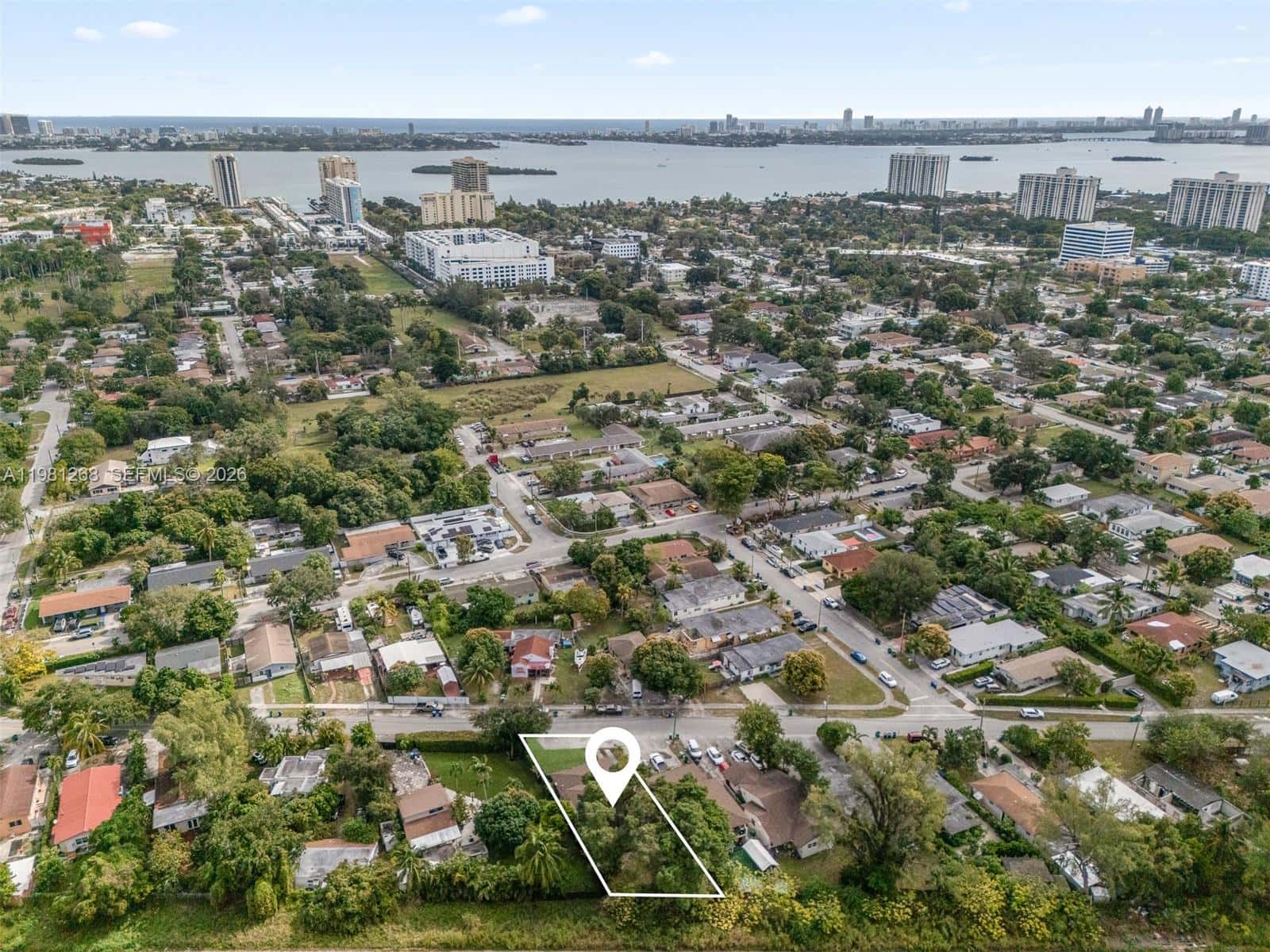11330 Peachtree Dr, Miami FL 33161