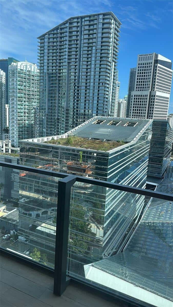 88 SW 7TH ST # 2005, Miami FL 33130
