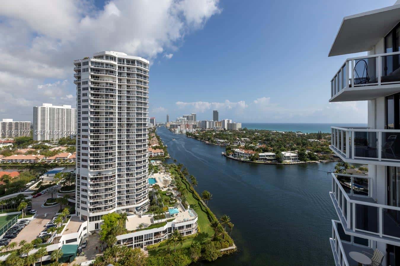 20515 E Country Club Dr # 2242, Aventura FL 33180