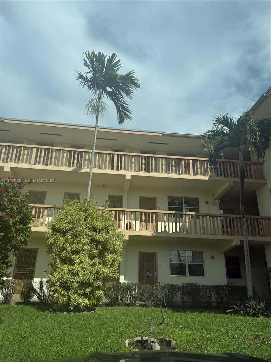 16701 NE 13th Ave # 214, North Miami Beach FL 33162