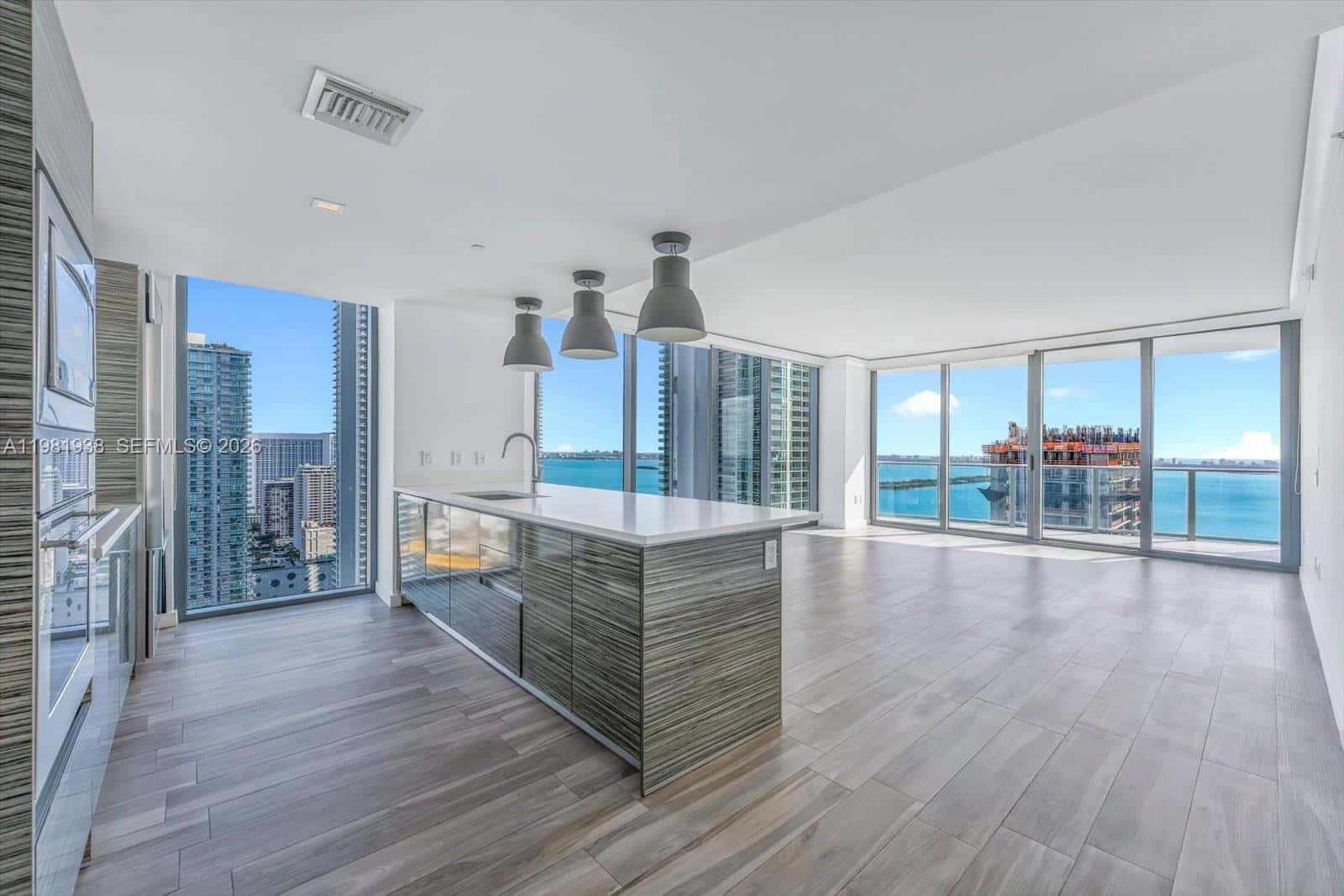 460 NE 28th St # 3301, Miami FL 33137