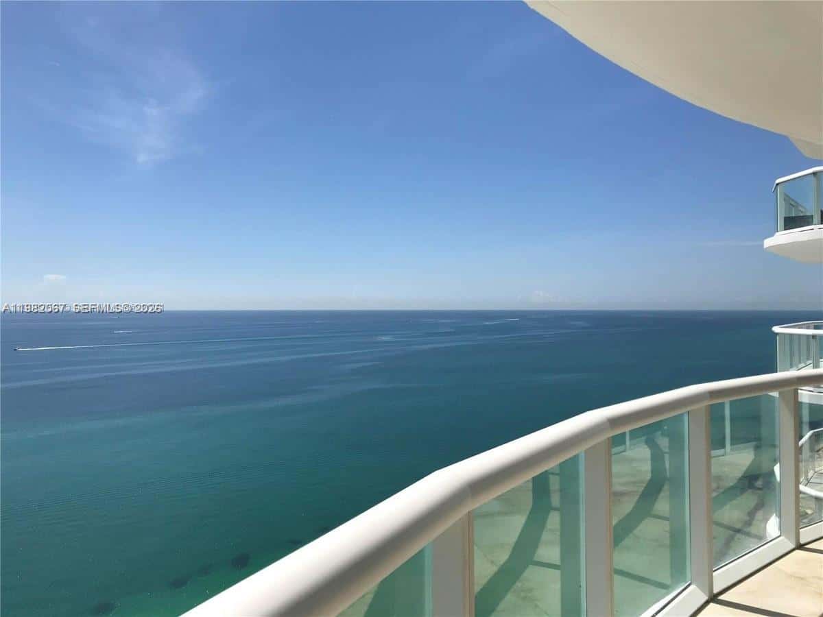 6365 Collins Ave # 3802, Miami Beach FL 33141