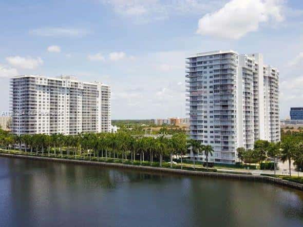 2851 NE 183rd St # 212E, Aventura FL 33160