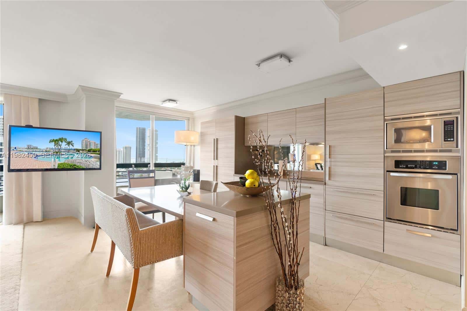 3530 Mystic Pointe Dr # 1714, Aventura FL 33180