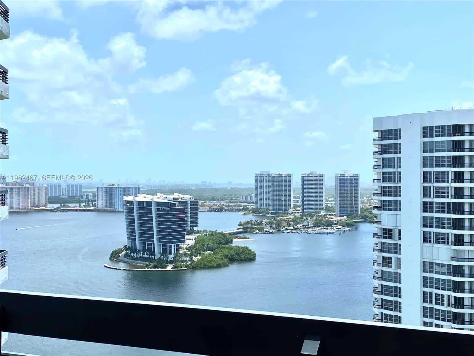 3500 Mystic Pointe Dr # 3103, Aventura FL 33180