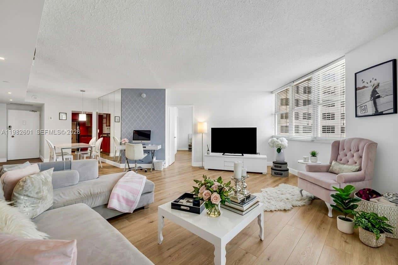 801 Brickell Bay Dr # 1262, Miami FL 33131