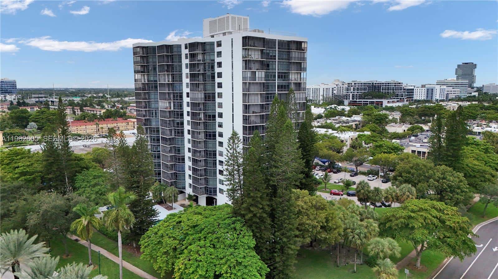 20100 W Country Club Dr # 204, Aventura FL 33180