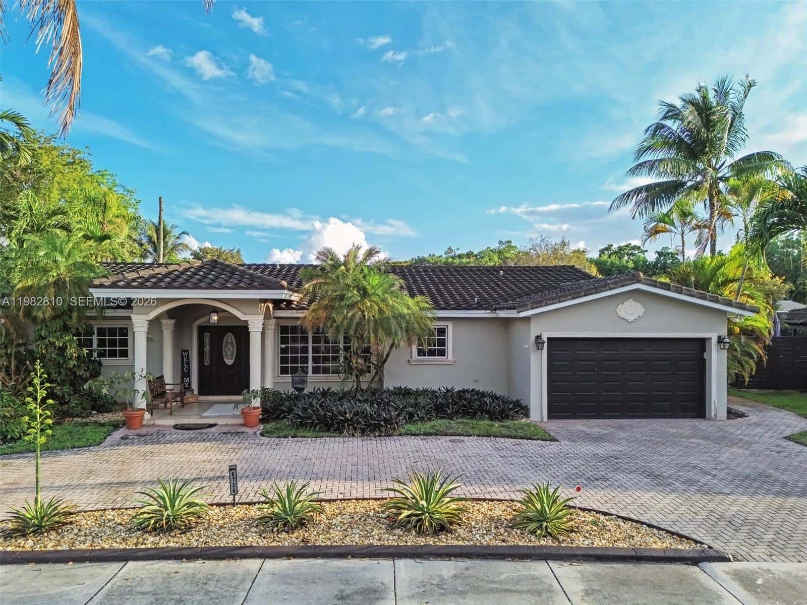 6726 Orchid Dr, Miami Lakes FL 33014