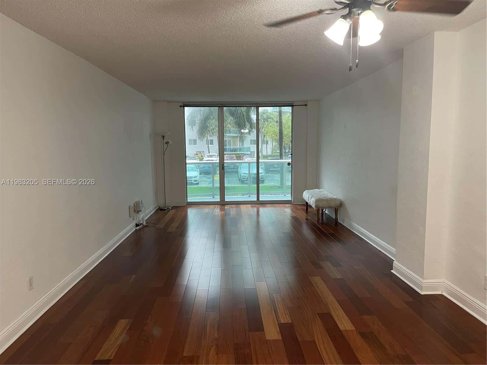 19390 Collins Ave # 122, Sunny Isles Beach FL 33160