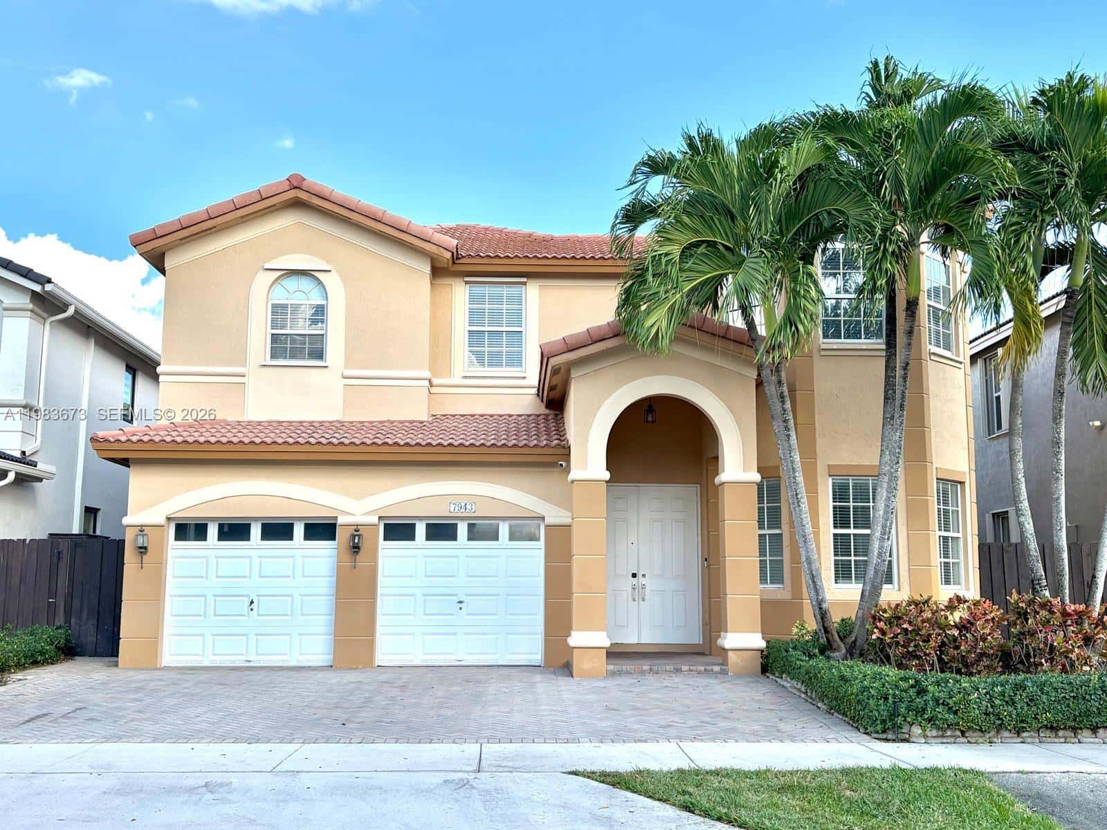 7943 NW 111th Ct, Doral FL 33178