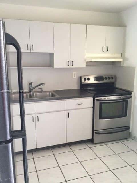 1855 W 60th St # 423C, Hialeah FL 33012