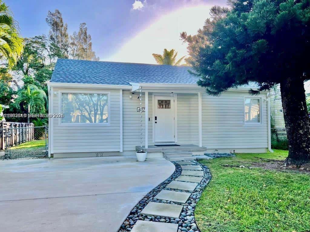 4117 SW 62nd Ave, South Miami FL 33155