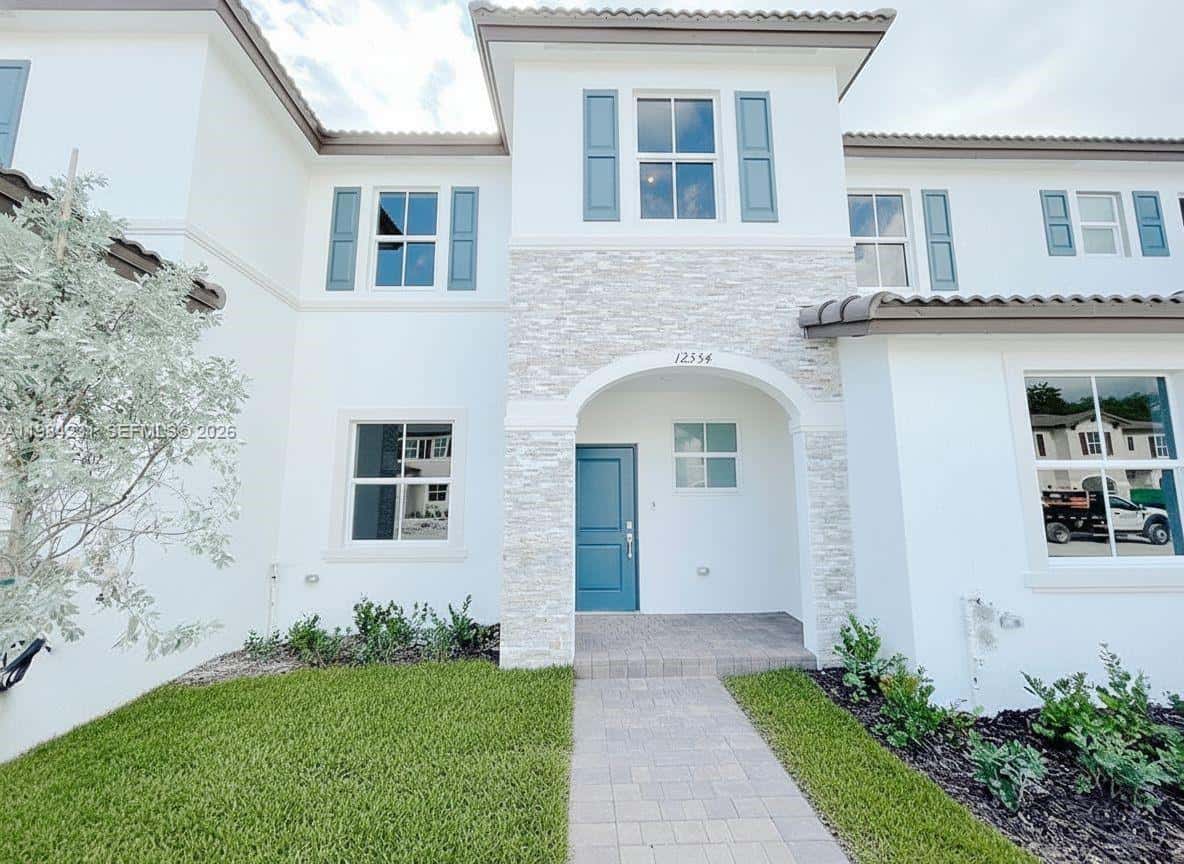 12354 NW 23rd Ct, Miami FL 33167