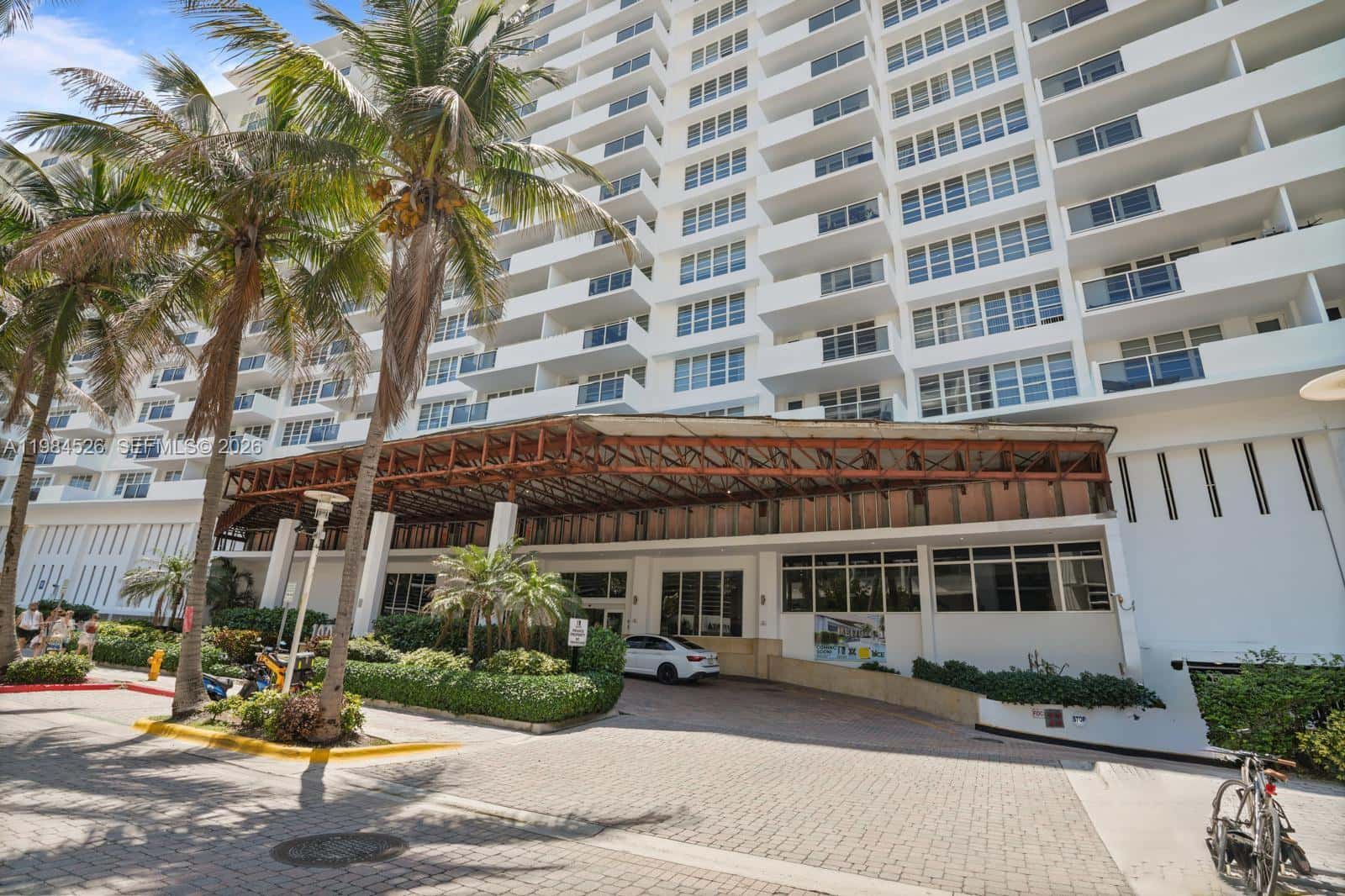 100 Lincoln Rd # 825, Miami Beach FL 33139