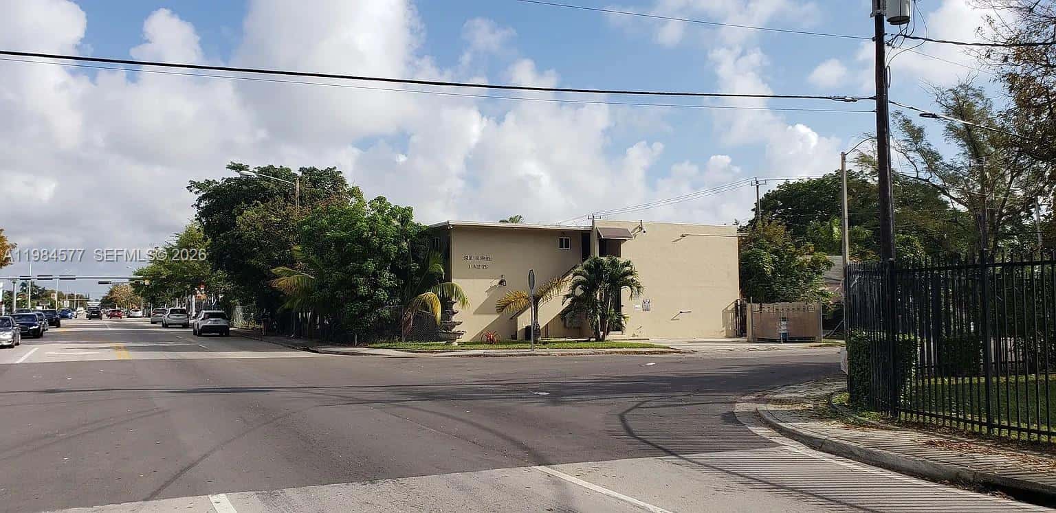 1 NE 78th St # 3, Miami FL 33138