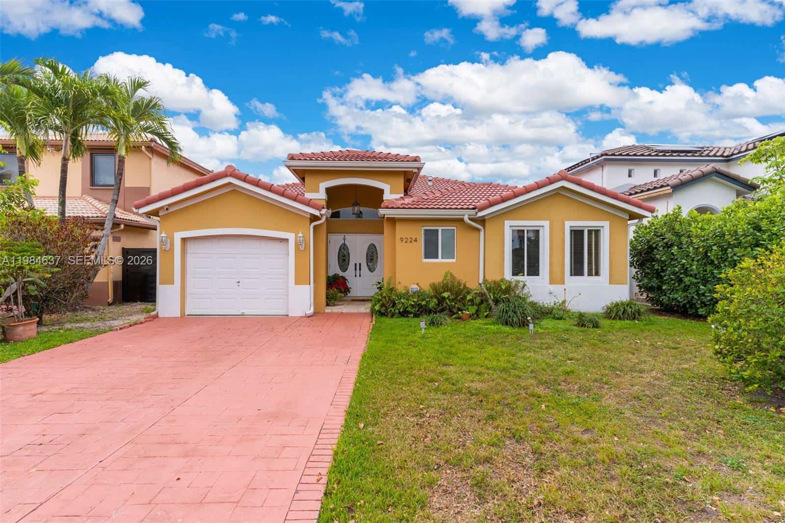 9224 Grand Canal Dr, Miami FL 33174