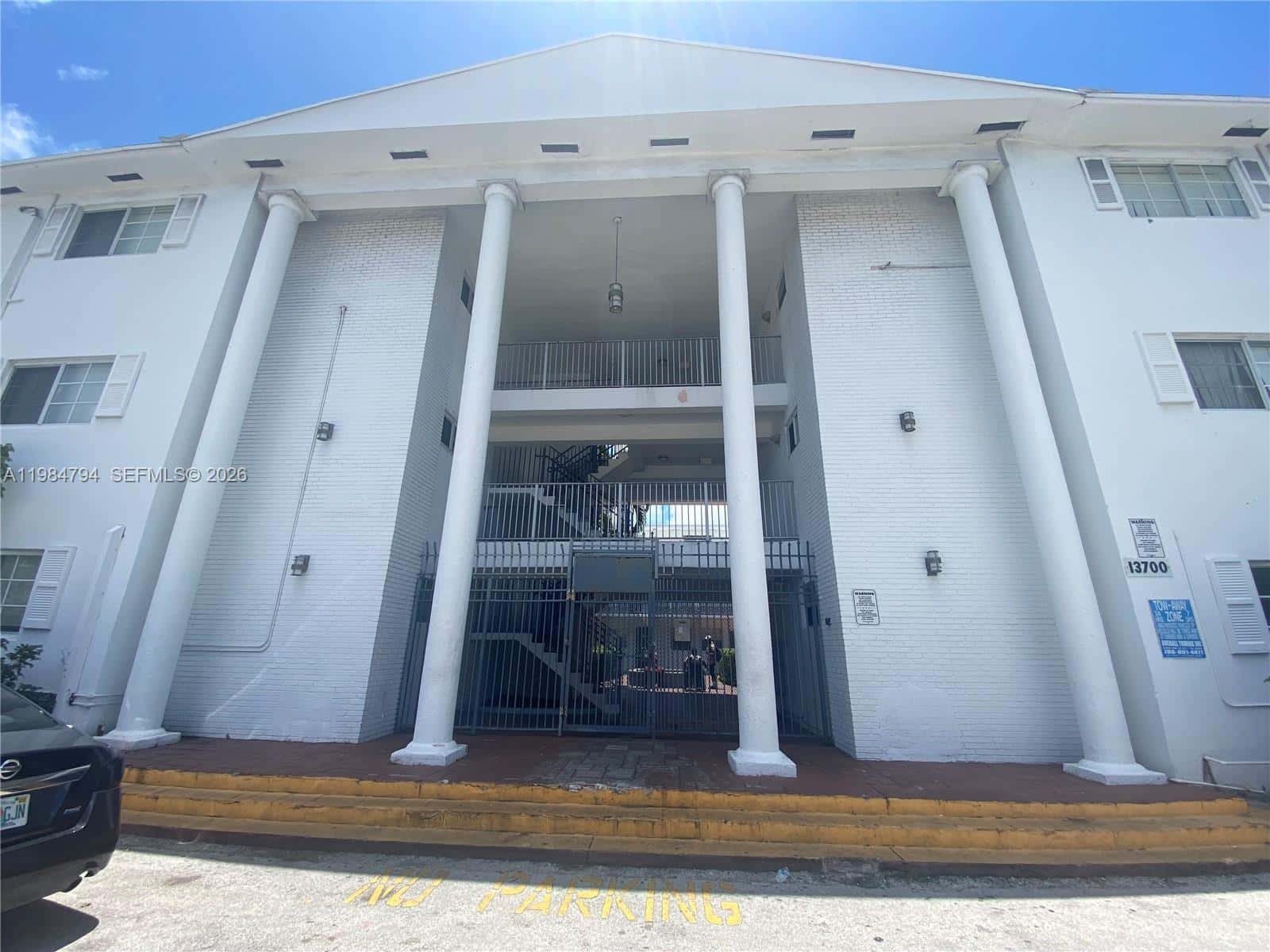 13700 NE 6th Ave # 305, North Miami FL 33161