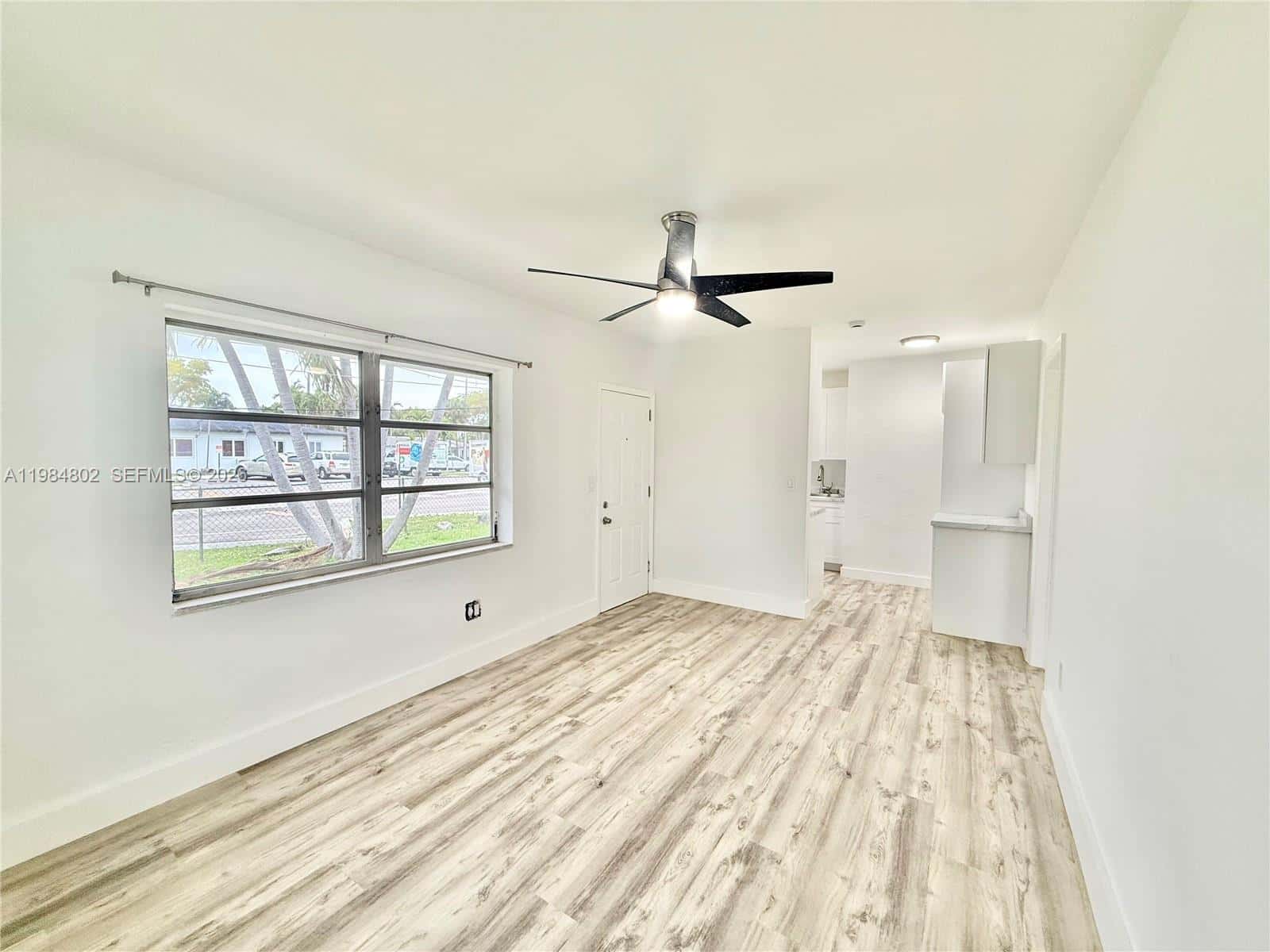 1942 NE 172nd St # 1942, North Miami Beach FL 33162