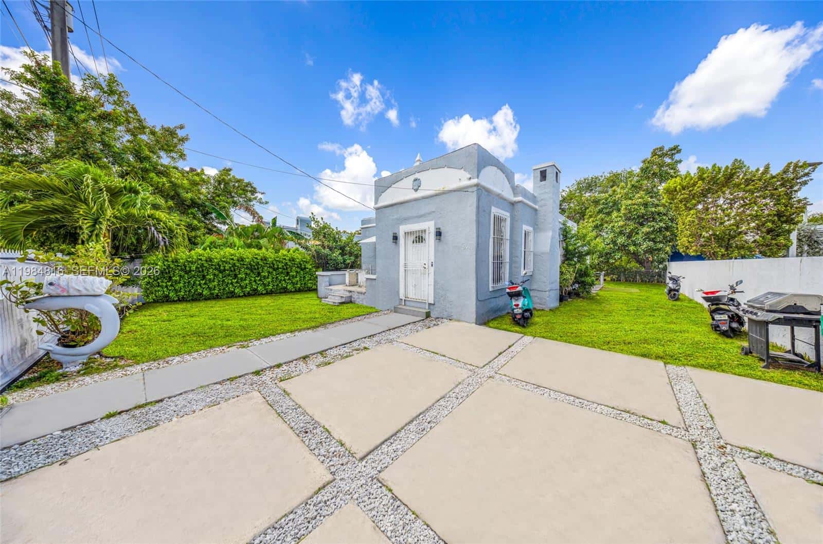 844 NW 29th St, Miami FL 33127