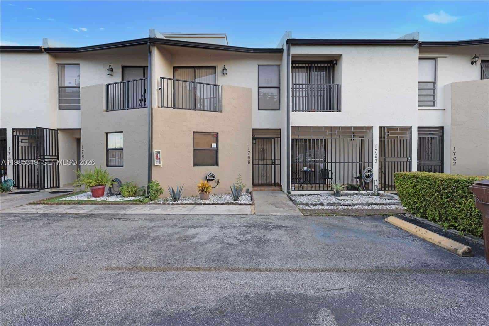 1758 W 58th St # 1758, Hialeah FL 33012