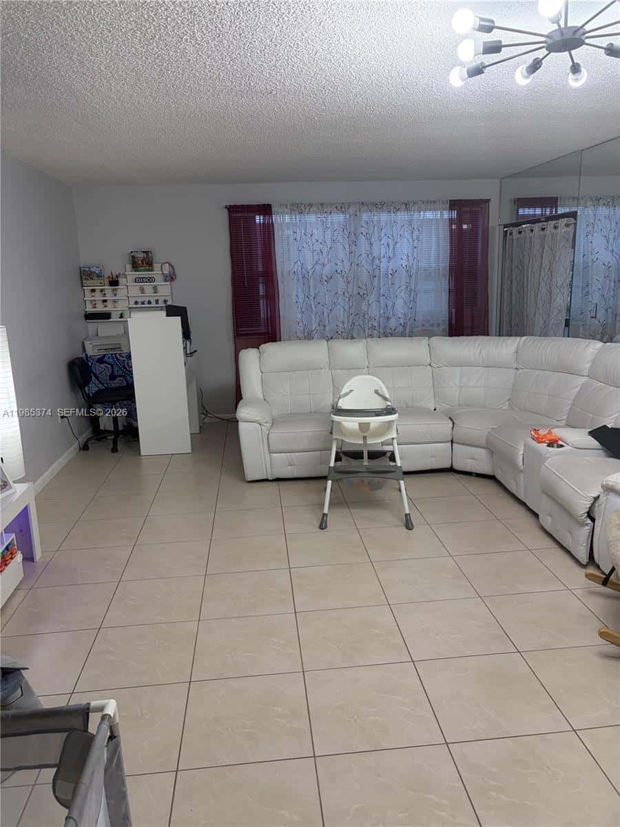 571 NW 107th Ave # 205, Miami FL 33172