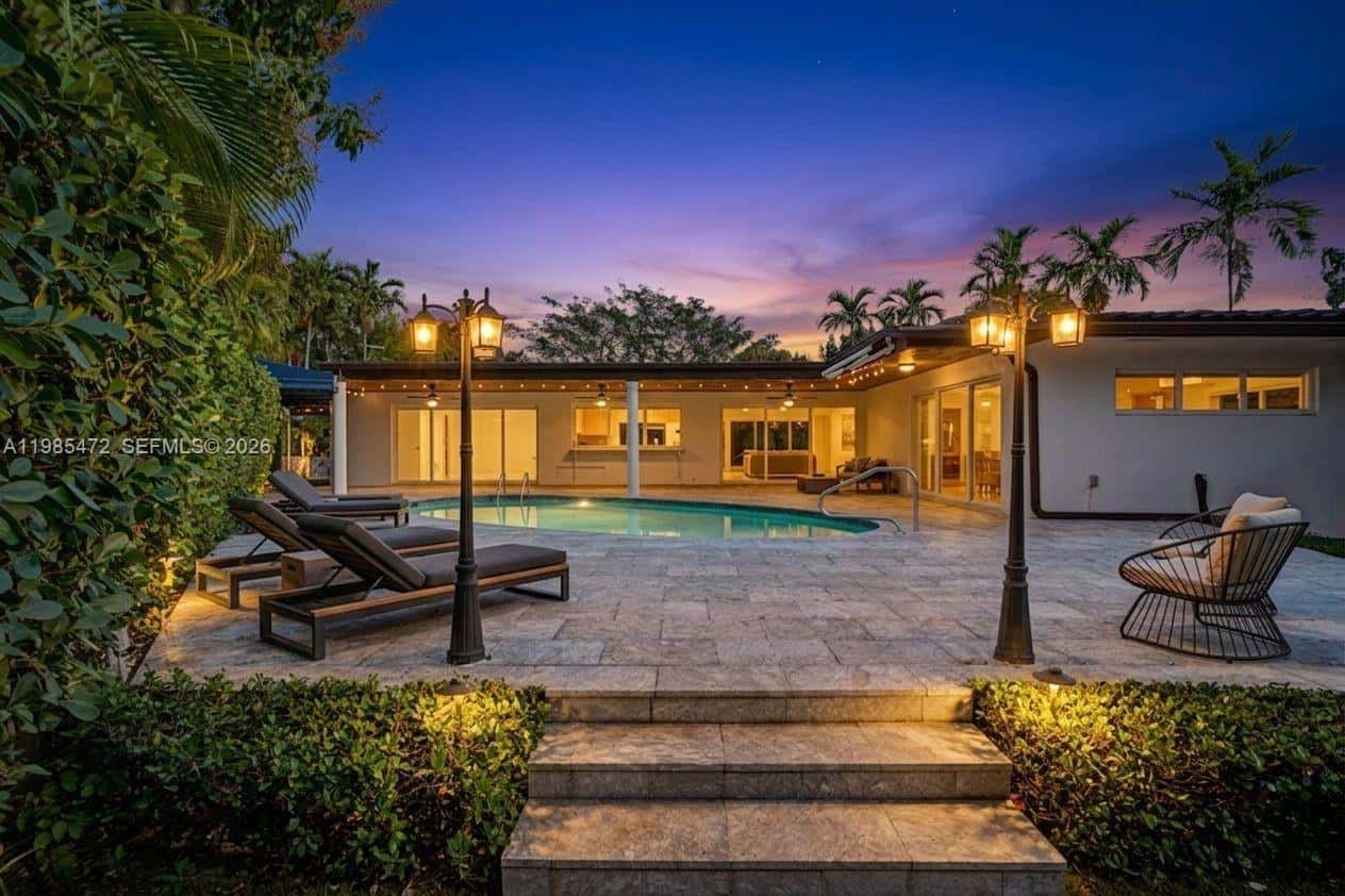 1110 NE 100th St, Miami Shores FL 33138