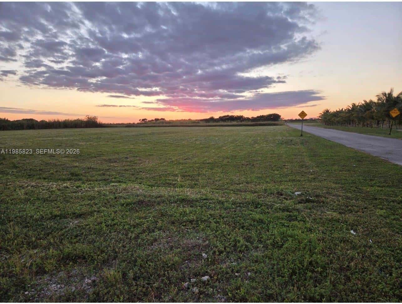 35250 SW 218th Ave, Homestead FL 33034