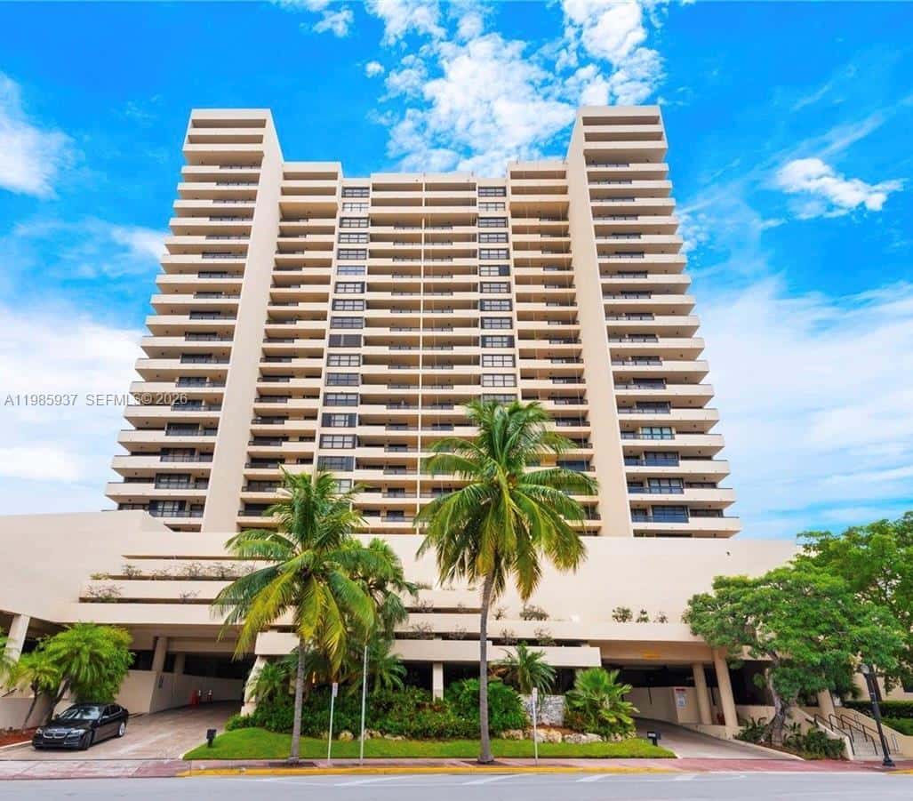 2555 Collins Ave # 2002, Miami Beach FL 33140