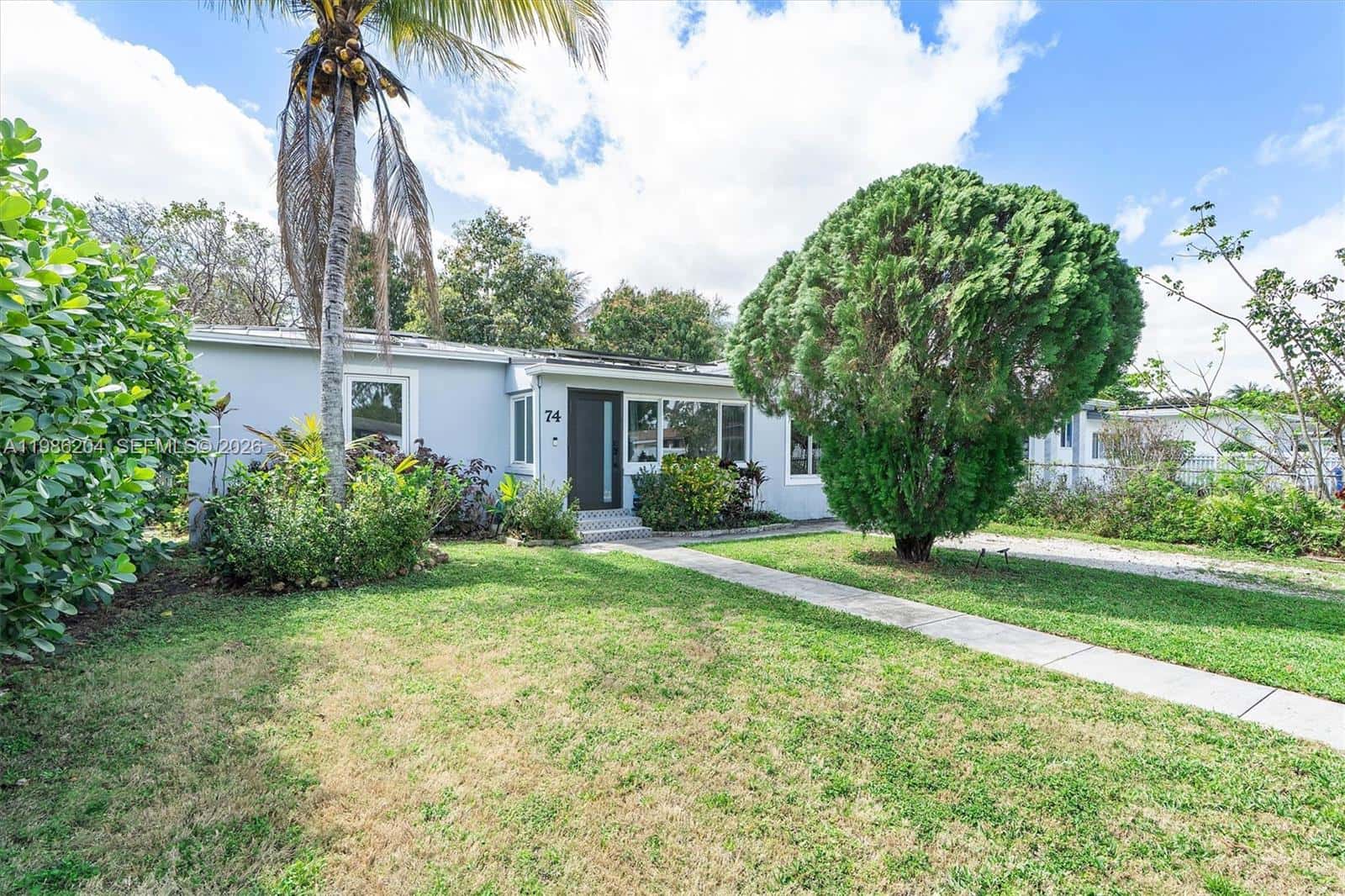 74 NW 117th St, Miami FL 33168