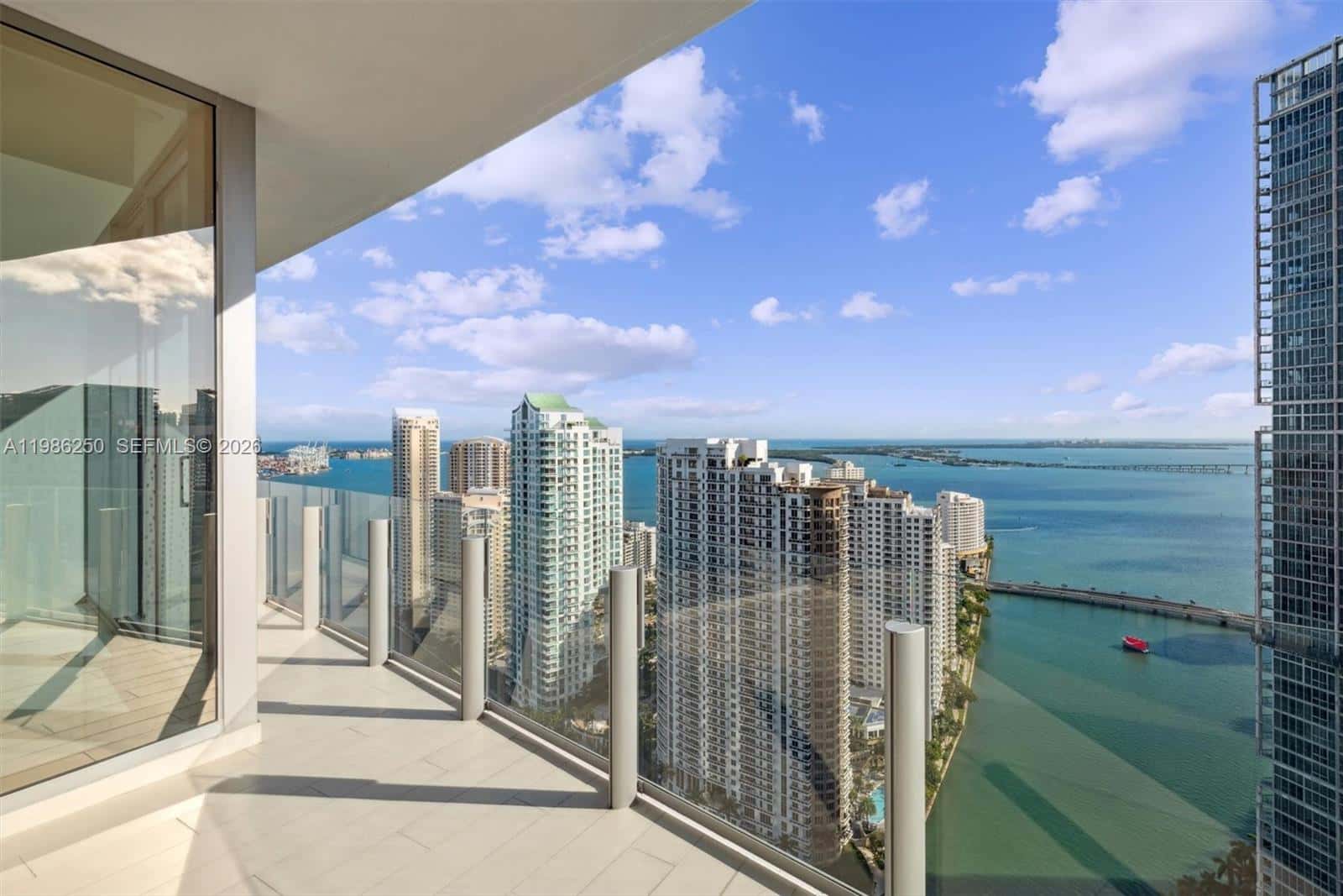 300 Biscayne Boulevard Way # 3805W, Miami FL 33131