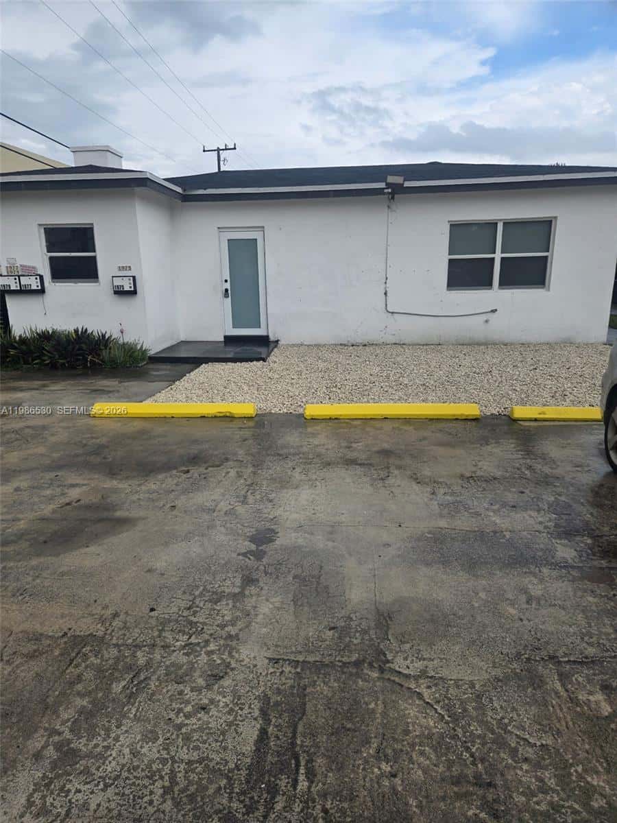 1975 NW 24th Ct, Miami FL 33125