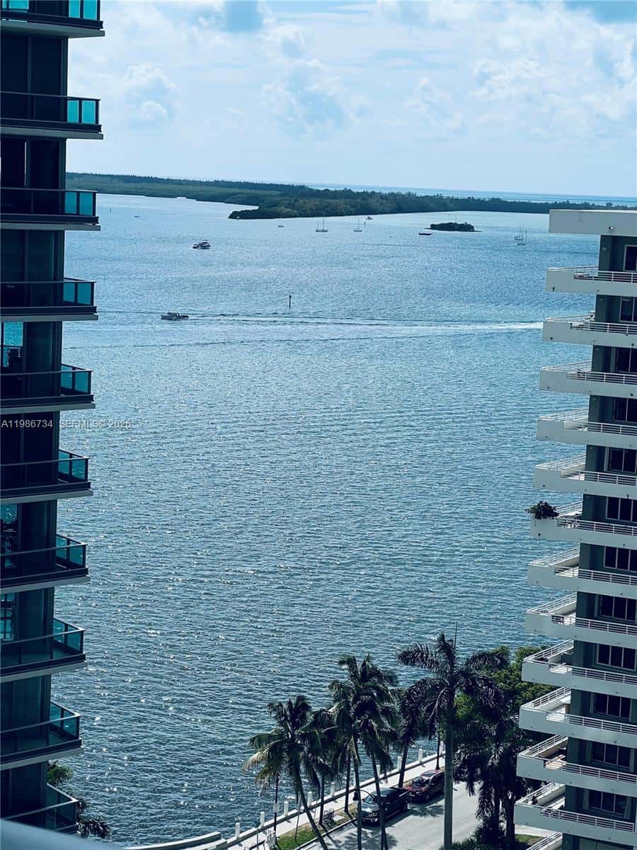 1300 Brickell Bay Dr # 1606, Miami FL 33131