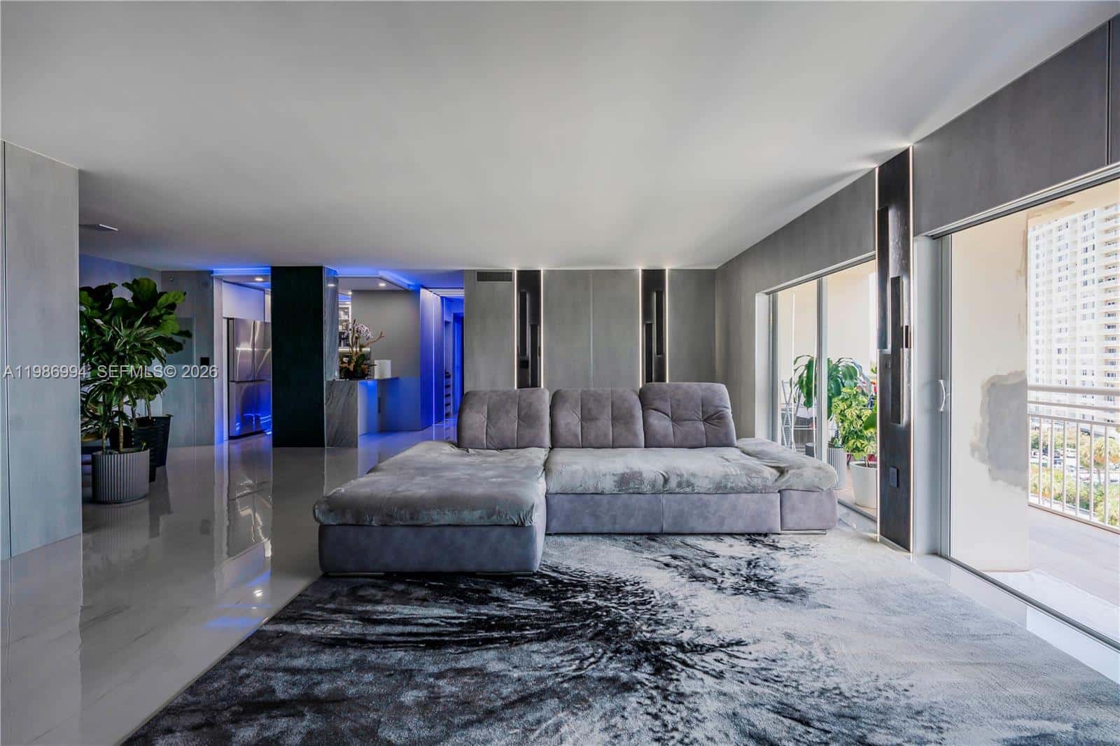 400 SE Kings Point Dr # 23, Sunny Isles Beach FL 33160