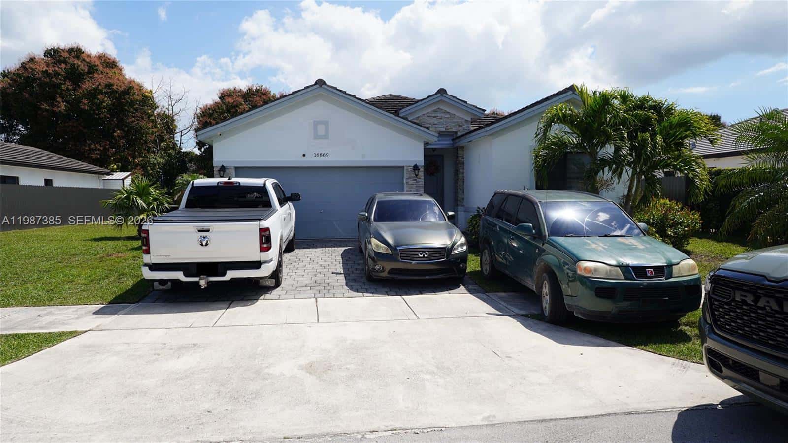 16869 SW 109th Pl, Miami FL 33157
