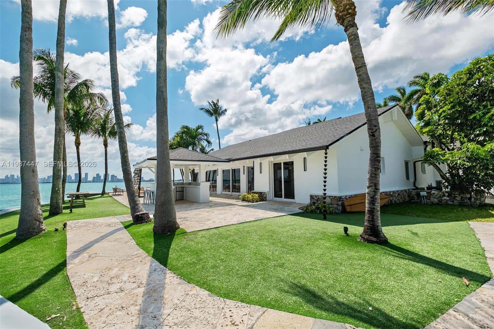 1365 Bay Ter, North Bay Village FL 33141