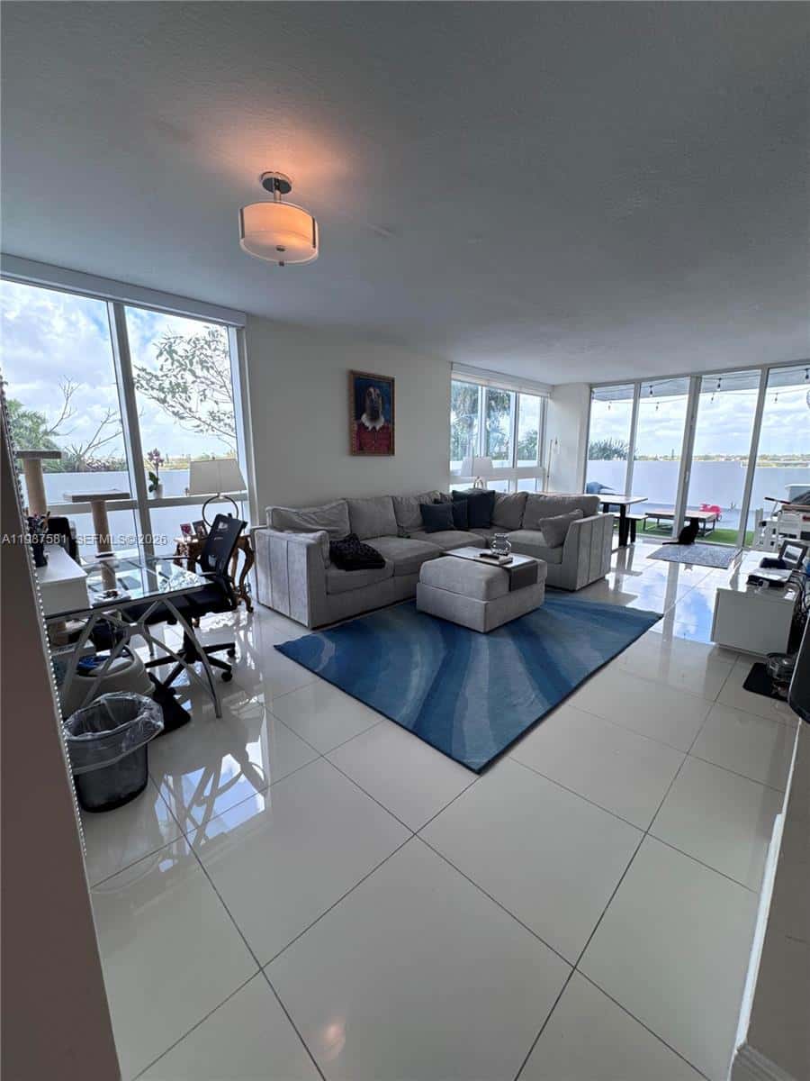 1861 NW S River Dr # 705, Miami FL 33125