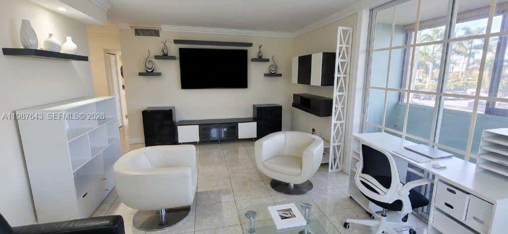 5055 NW 7th St # 206, Miami FL 33126