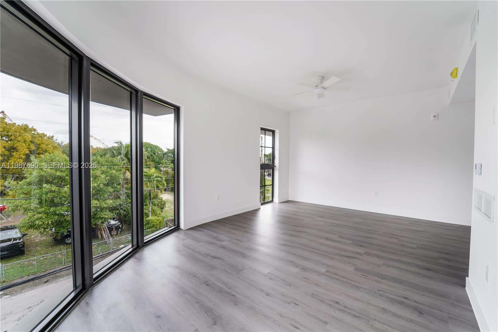 1165 NW 8th Ave # 104, Miami FL 33136