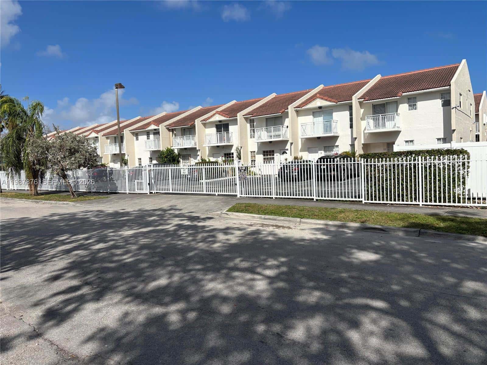 2050 NE 140th St # 12, North Miami Beach FL 33181